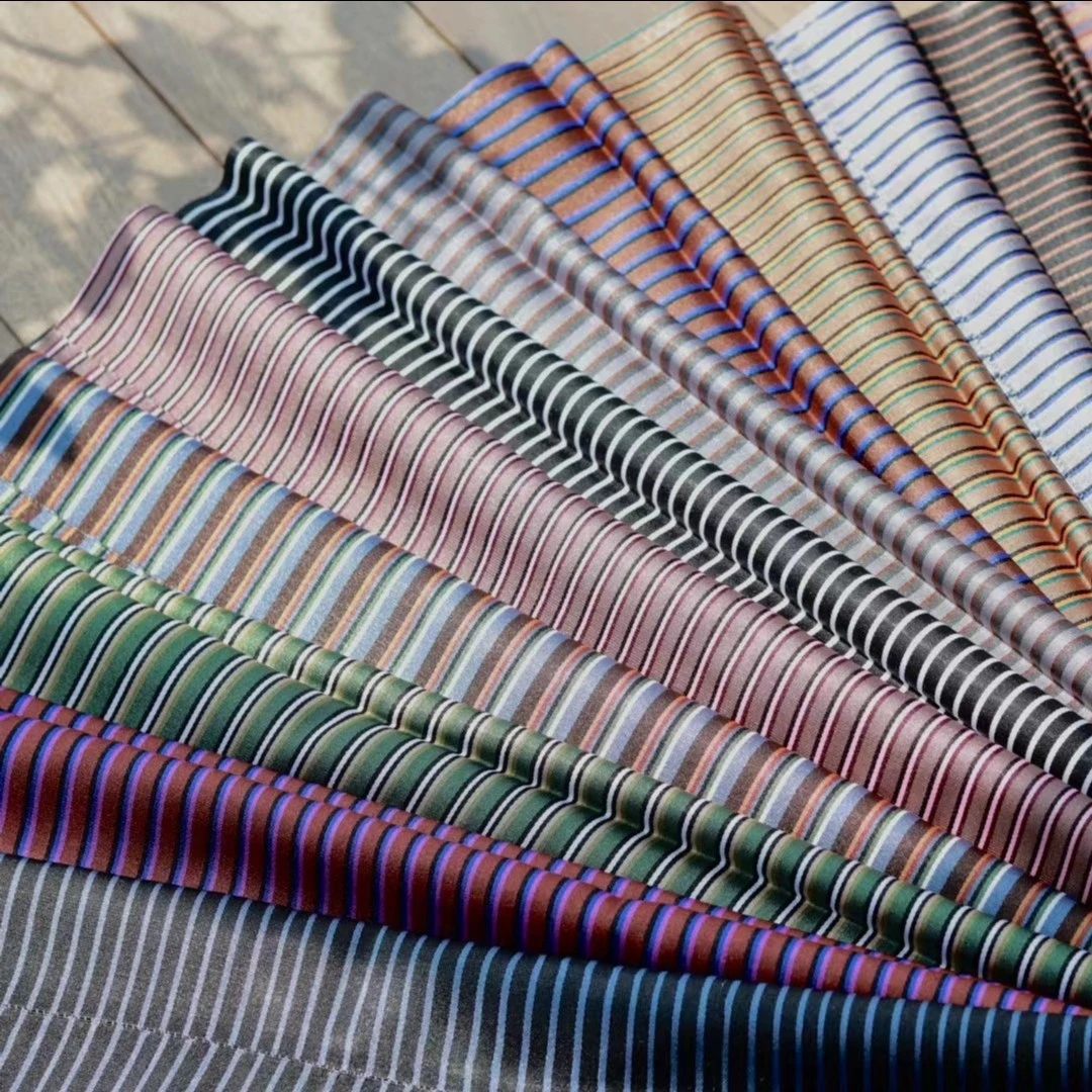 OMANIOM藏服-藏式多色邦典