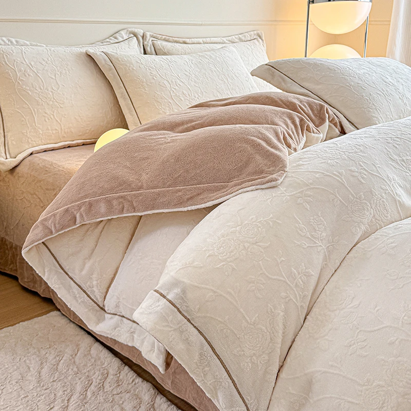 2024秋冬上新加绒加厚四件套雕花牛奶绒轻奢韩版简约床上用品-M