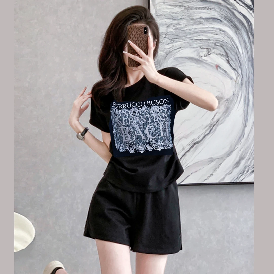 【现】线下359！新款时尚气质宽松字母印花t恤+设计感显瘦短裤#2303