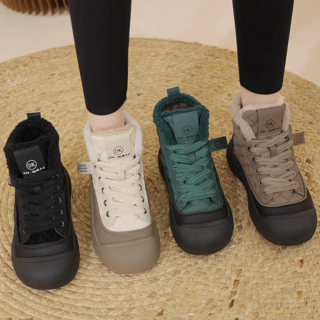 2024冬季新款高帮鞋女靴平底休闲百搭加绒保暖女鞋子软底