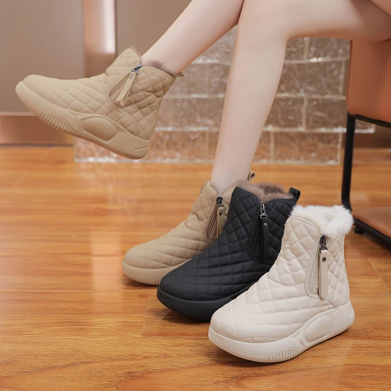 冬季时尚休闲女鞋百搭加绒雪地靴保暖防水软底靴子女平底