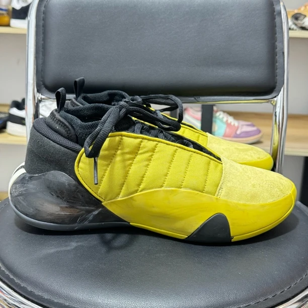 42.5码 adidas Harden Vol.7 哈登7代篮球鞋黑黄公价849 二手磨损