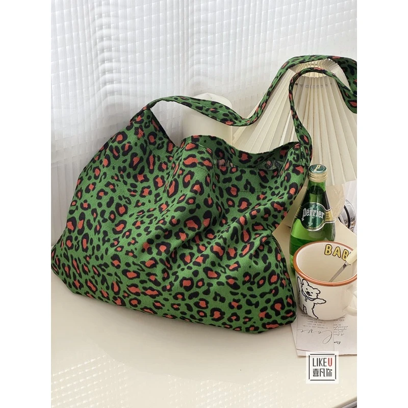 原创设计韩系小众复古绿色豹纹文艺帆布袋高级百搭学生单肩斜挎包