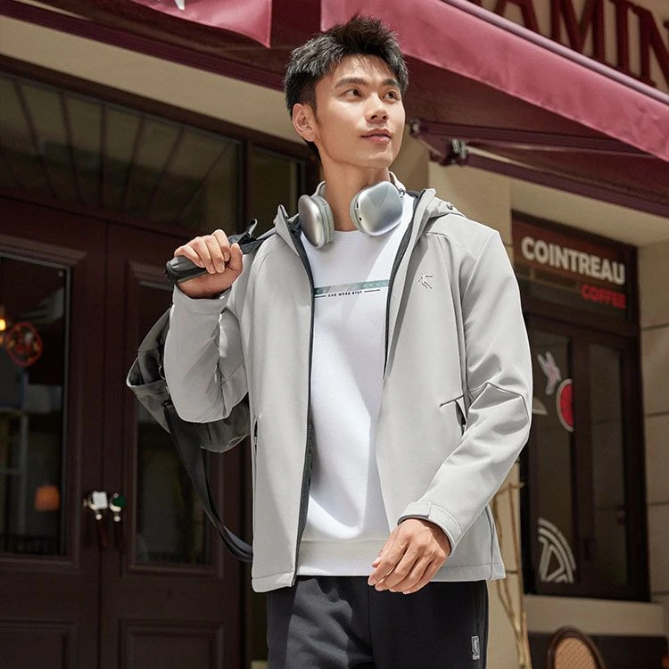 2025年秋季男性梭织厚外套专业运动综训连帽厚款QDEFD3251007