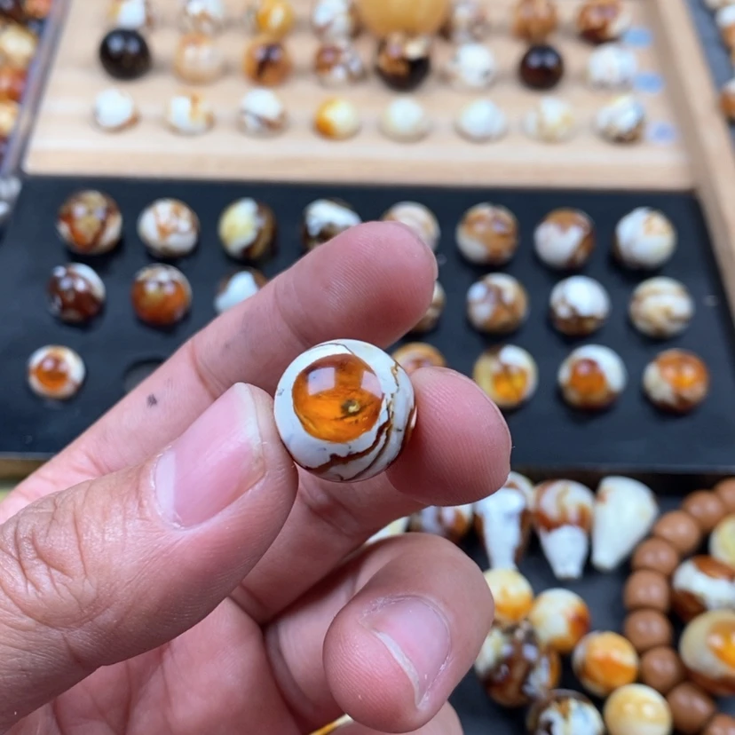 【闪购商品】琥珀裸石未镶嵌百*