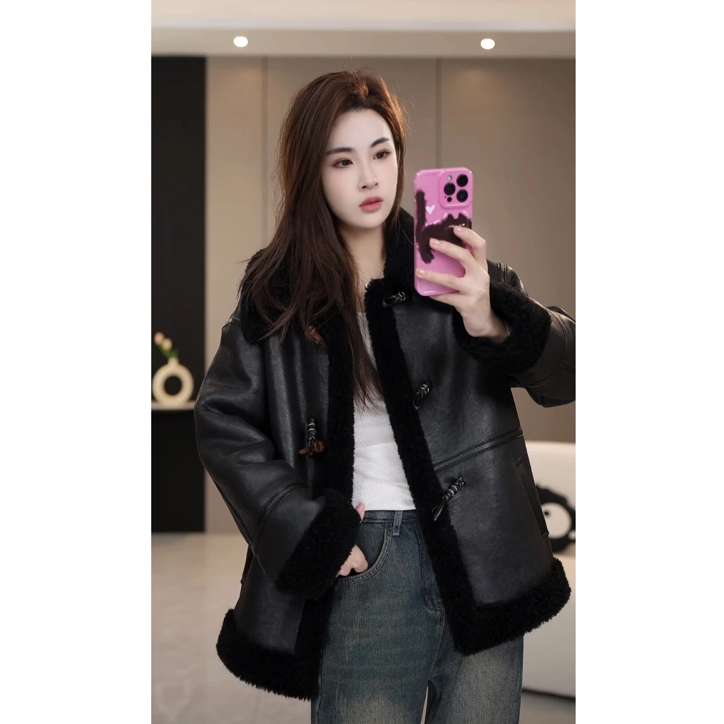 【所姿】HLN 新款冬季牛角扣宽松时尚羊毛女士外套SZ-23597