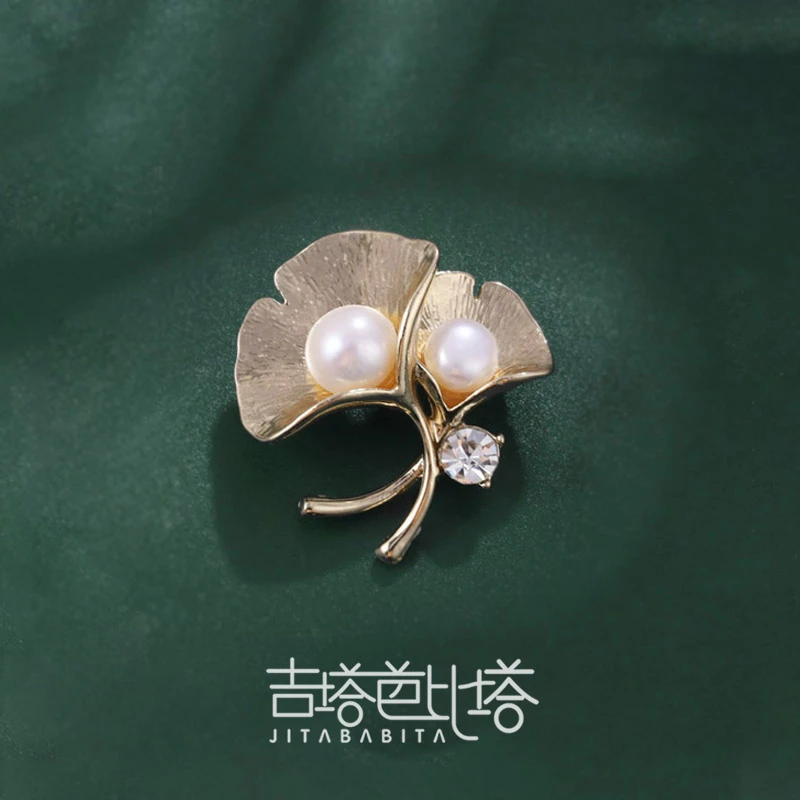 吉塔芭比塔 铜合金胸针 配饰银杏叶饰品时尚轻奢百搭胸针  TZ-445
