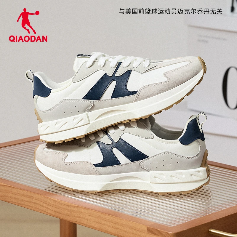 乔丹正品独白男女休闲鞋2025冬季新款仿绒皮增高复古情侣运动板鞋