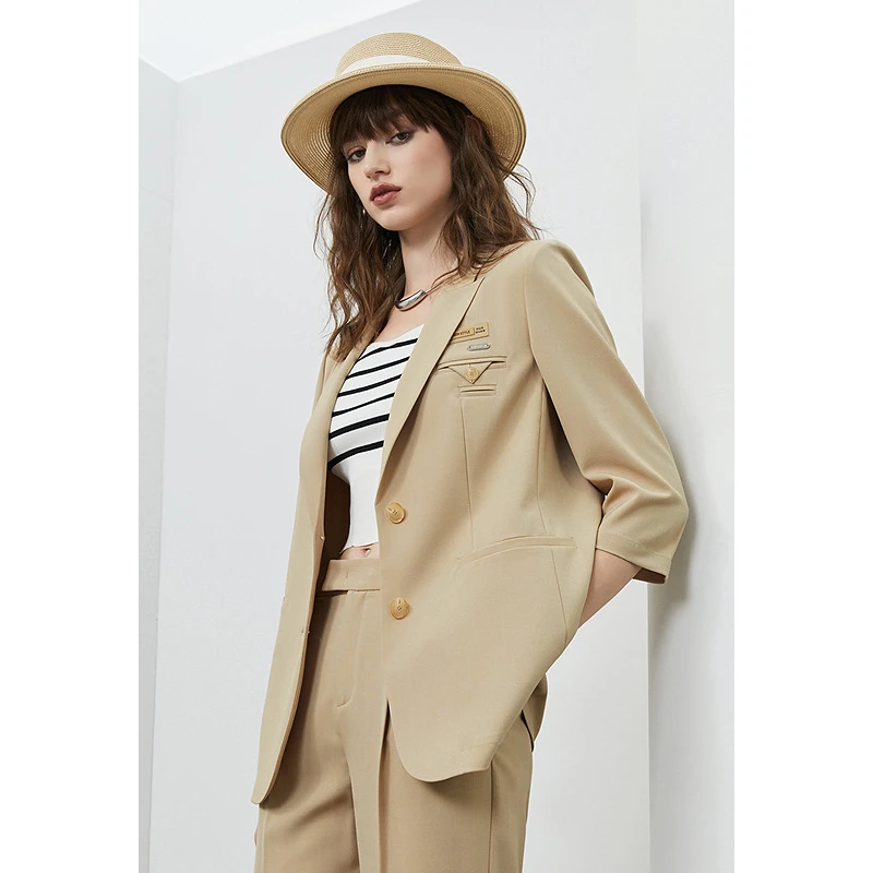 24年春新款垂感卡其色百搭西装经典气质轻奢运动耐穿340321901