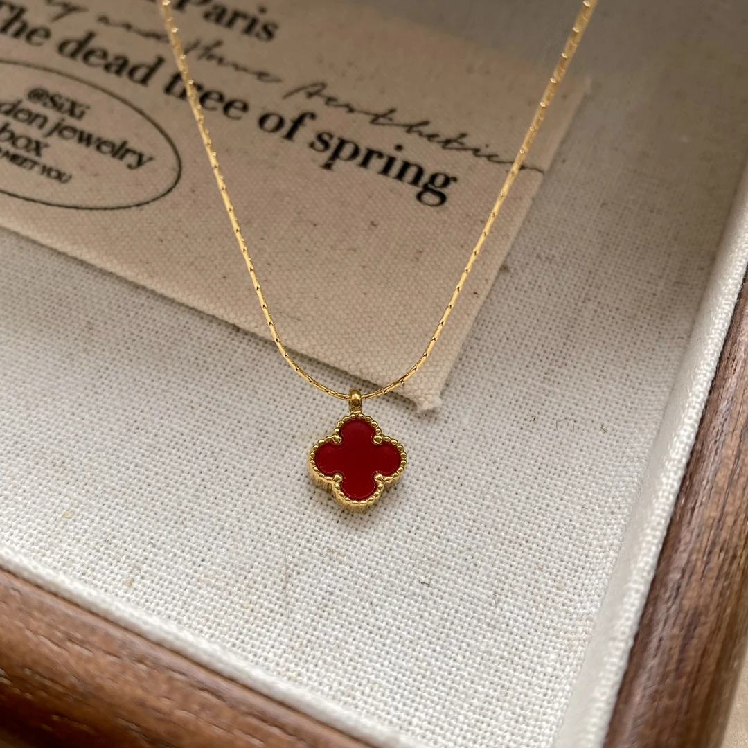 钛钢项链 小巧精致气质四叶草项链百搭经典时尚双面锁骨链8305