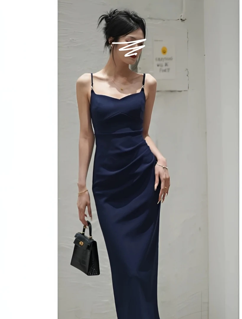 2025春夏新款法式赫本风吊带修身开叉连衣裙气质时尚小众设计感女