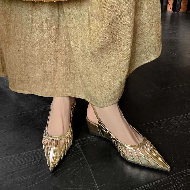 YDD/年中清仓/百搭春秋镂空时尚编织包头尖头简约银色凉鞋/730