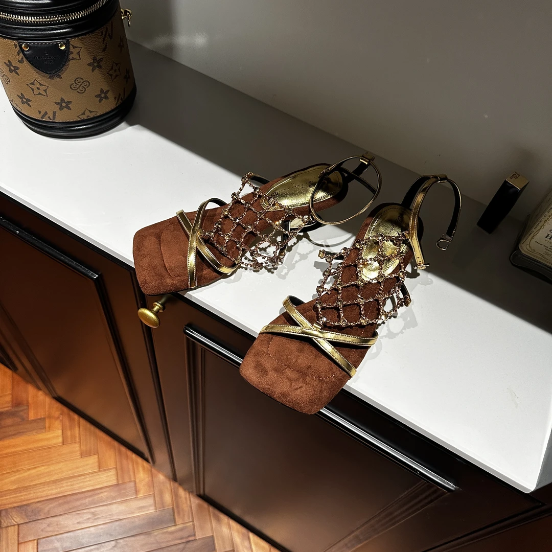 YDD/新号专属/夏季新款时尚中跟软底镂空气质百搭女士凉鞋/5102