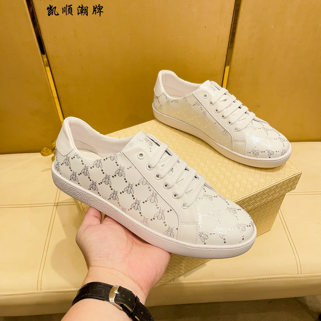欧洲站男鞋秋冬2024年潮牌轻奢欧货高端精品小蜜蜂牛皮白色板鞋男