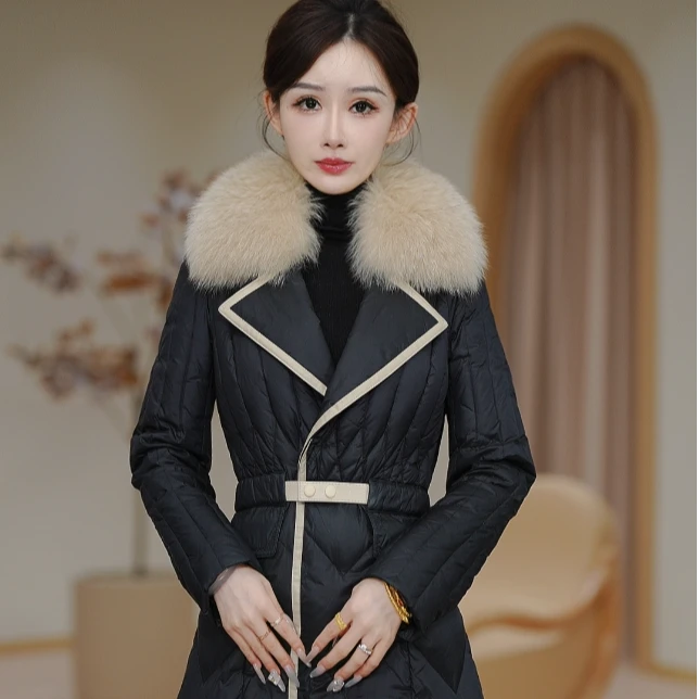【90白鸭绒】气质优雅大狐狸毛领收腰时尚拼皮西装领显瘦羽绒服