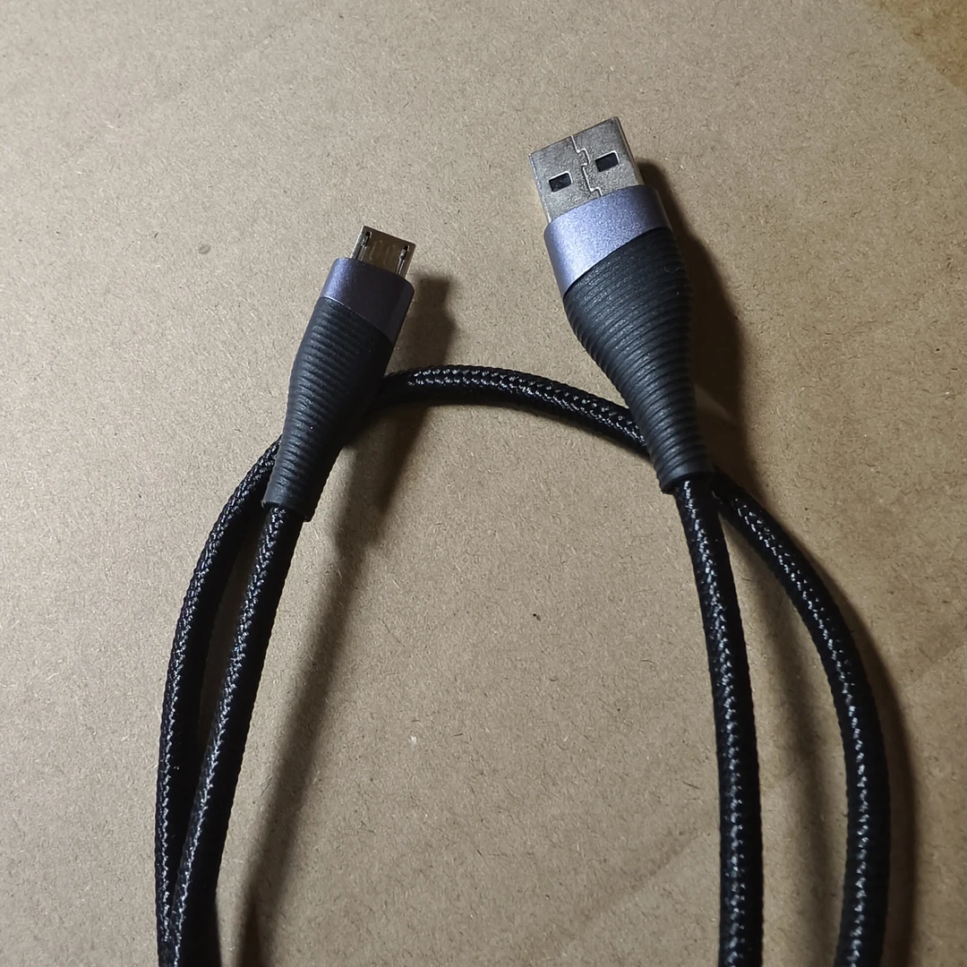 9新  安卓数据线