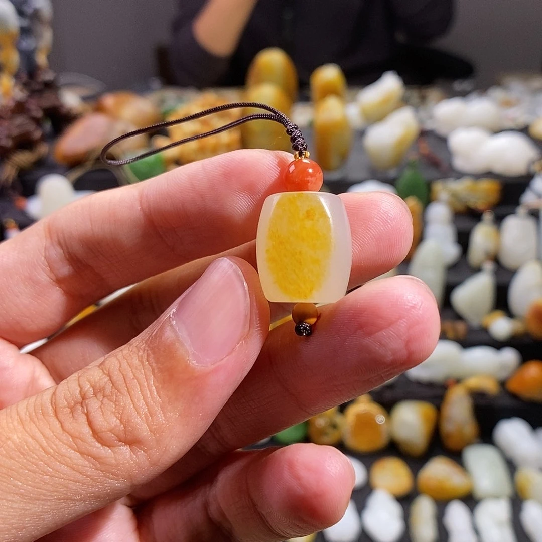 和田玉挂件未镶嵌