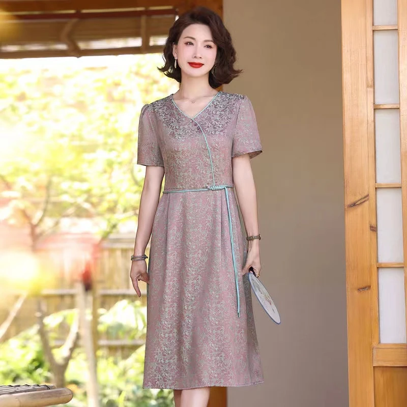 中年妈妈装碎花新款中式国风高级气质修身显瘦改良版旗袍连衣裙女