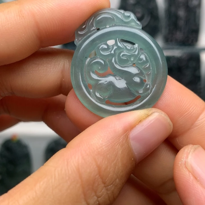 翡翠吊坠(不含链)未镶嵌