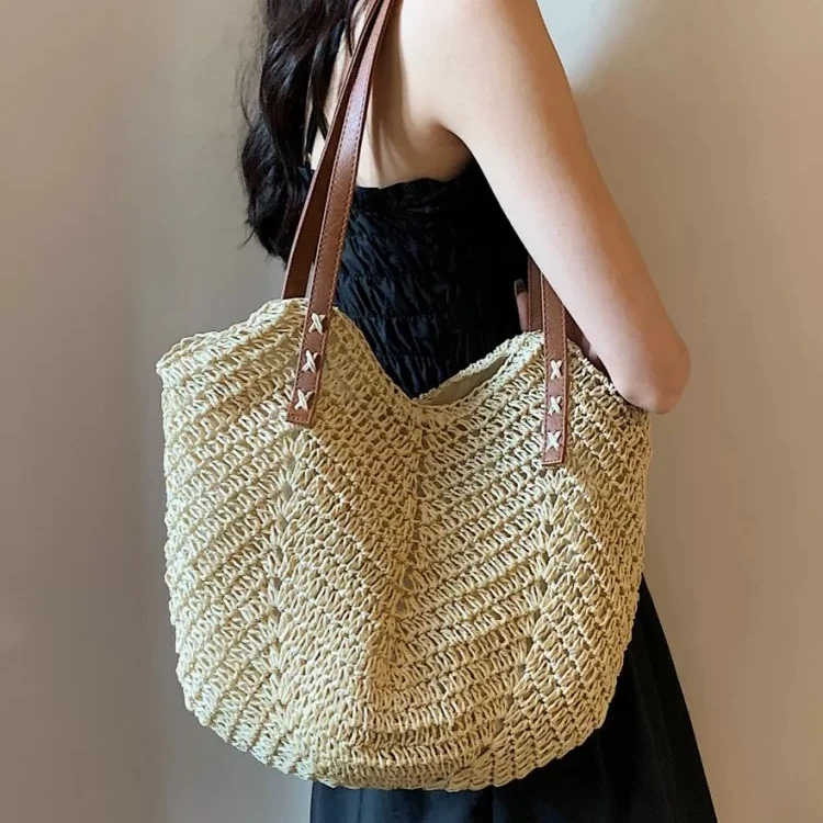 夏日网红草编包包女2025新款海边度假沙滩编织包大容量单肩托特包