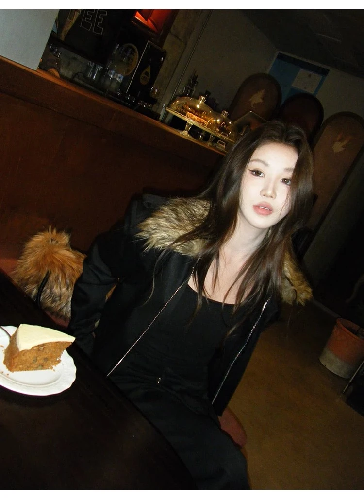 【不冷BULENG】可拆卸毛领 高级感修身短款黑色加厚夹克外套女秋冬