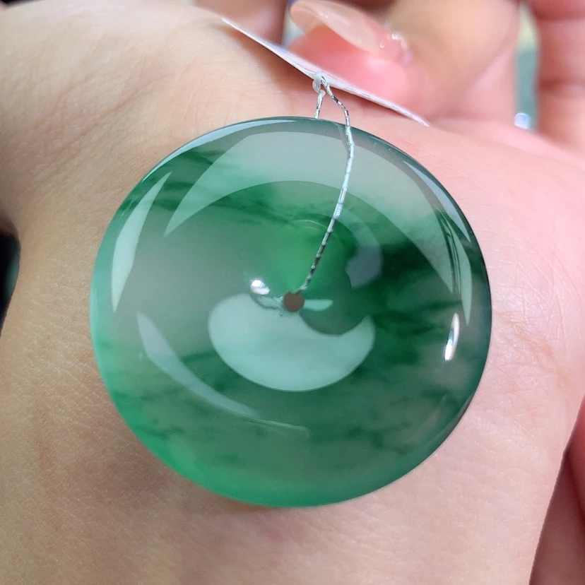 【闪购商品】翡翠吊坠(不含链)未镶嵌