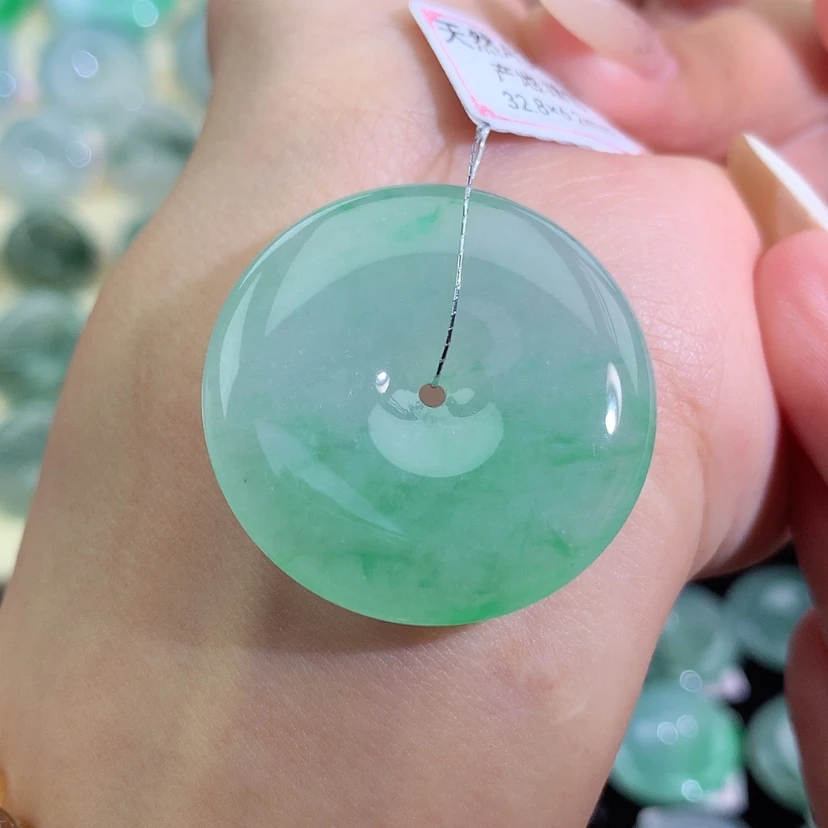 【闪购商品】翡翠吊坠(不含链)未镶嵌