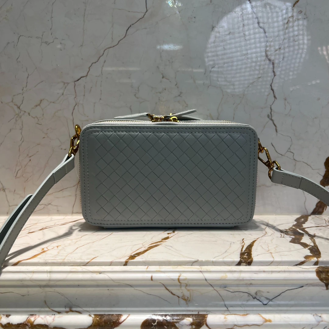 时尚轻奢51Q16灰色经典单肩斜挎女包