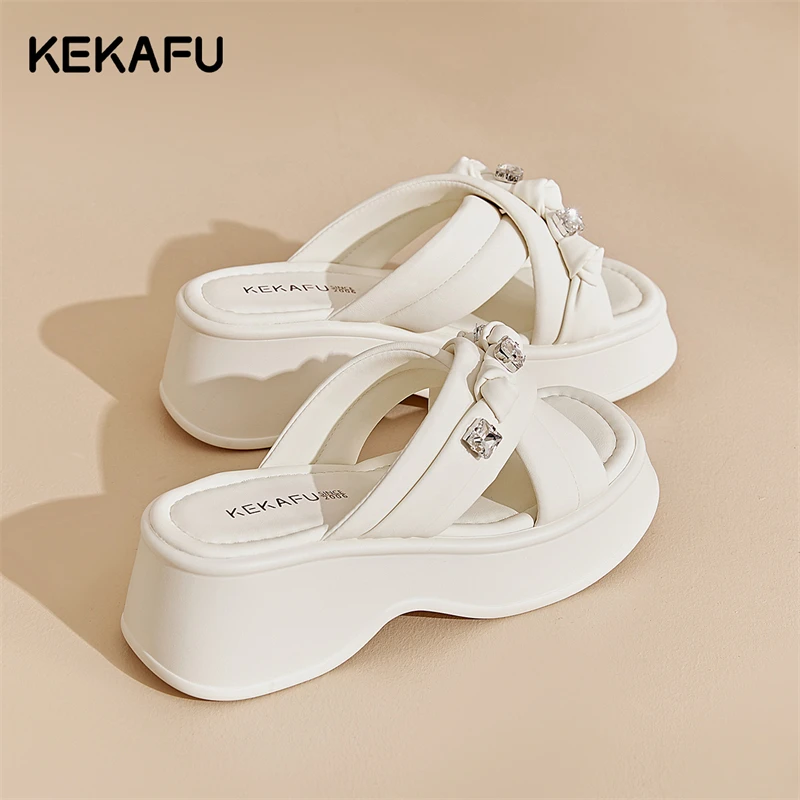 珂卡芙气质厚底拖鞋外穿坡跟凉拖2025夏季时尚高跟水钻露趾一字拖