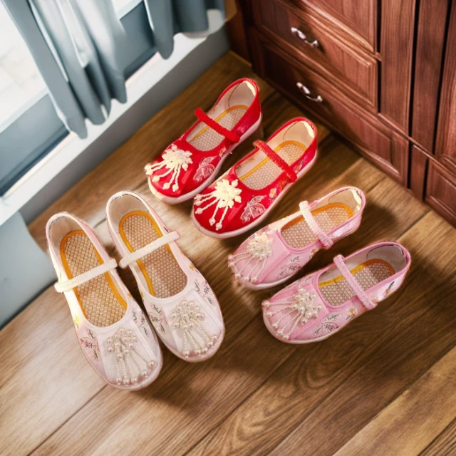 儿童汉服鞋女童绣花鞋中国风古装老北京布鞋公主宝宝民族马面裙鞋