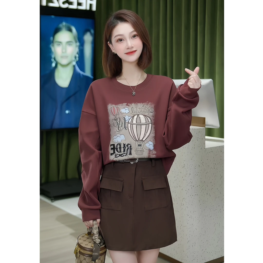 艾格2024秋冬潮热气球字母休闲百搭圆领时尚卫衣