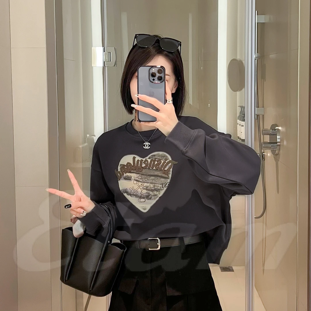 Etam/艾格【永恒之心】舒适宽松短款长袖圆领卡通刺绣新款卫衣女