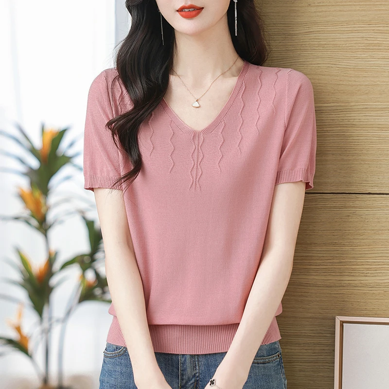 新款妈妈夏装宽松高档V领薄款针织天丝短袖女t恤时尚百搭母亲上衣