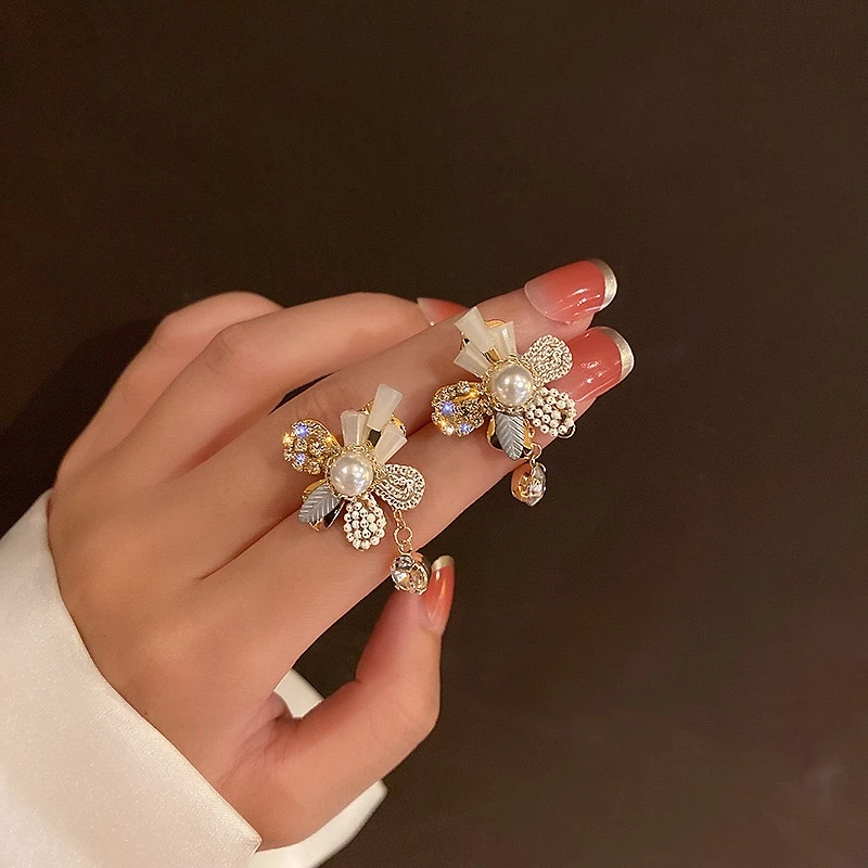 合金耳饰 宫廷风巴洛克花朵耳环新潮复古气质时尚轻奢设计感耳饰