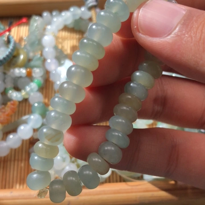 定制翡翠未镶嵌挂件