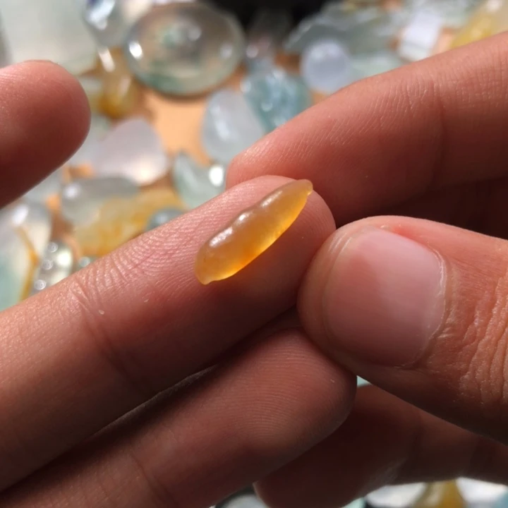 定制翡翠未镶嵌挂件
