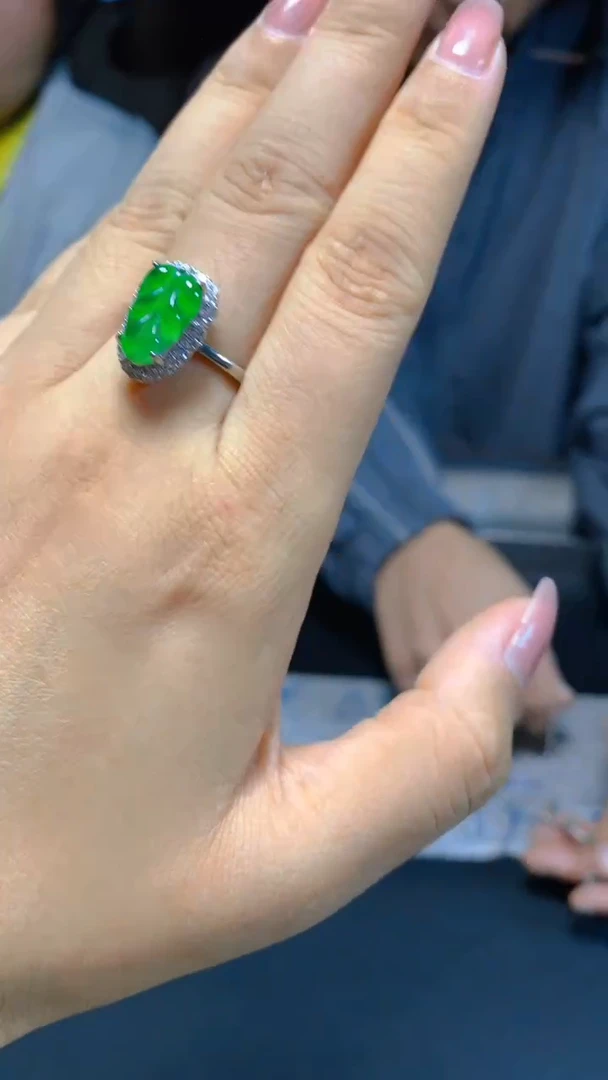 【闪购商品】翡翠戒指未镶嵌0111786569