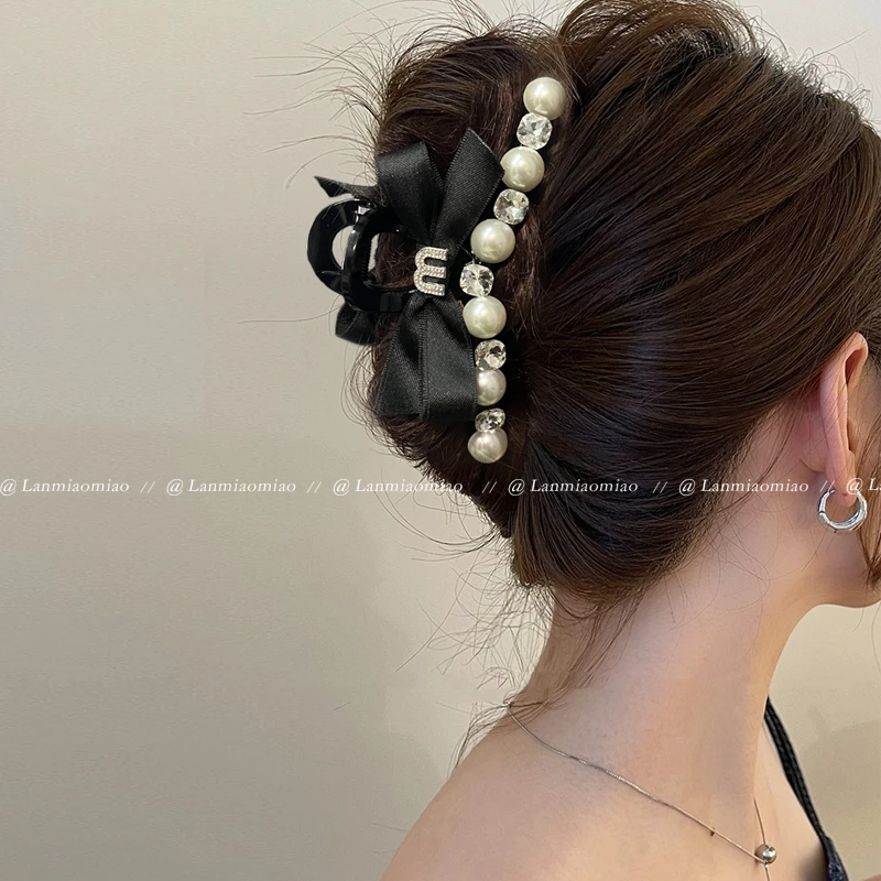 高级感珍珠赫本风大发抓后脑勺盘发韩国网红抓夹黑色气质鲨鱼夹