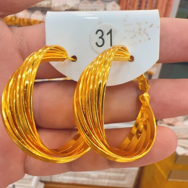 铜合金耳饰 EH031 新款时尚休闲百搭轻奢扭扭麻花耳环金色