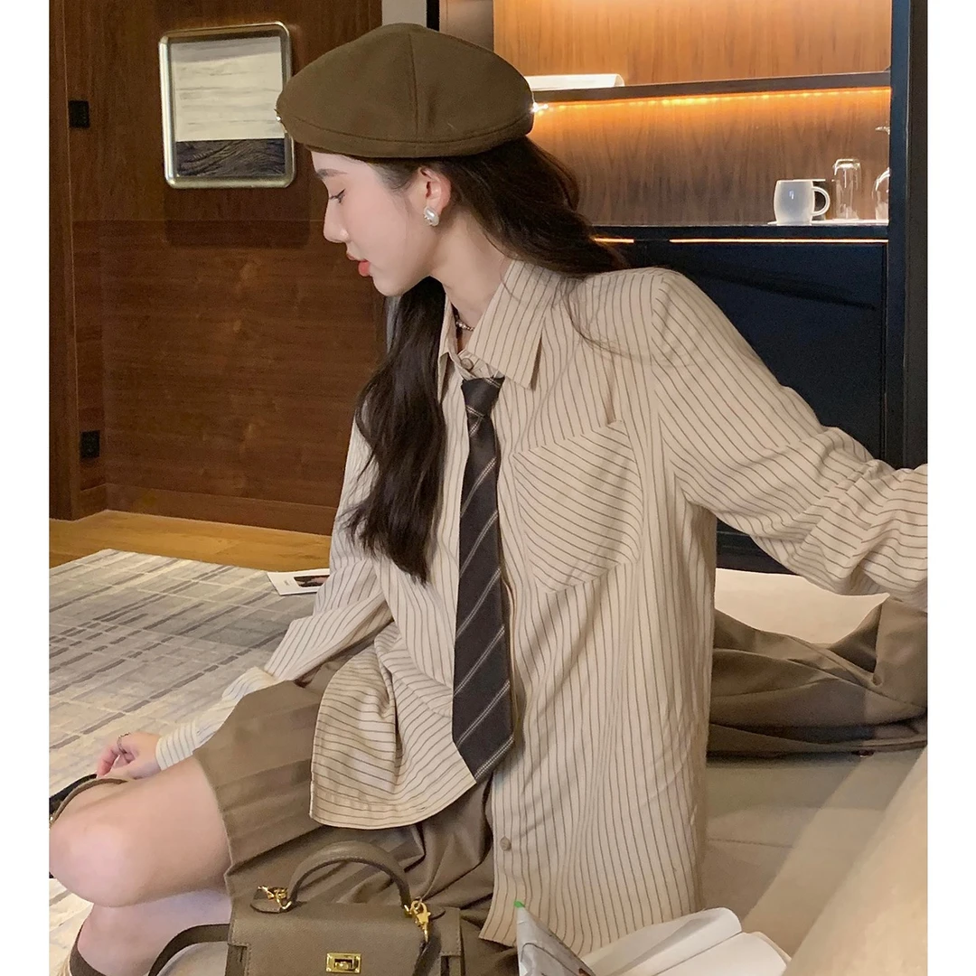 2023春秋新款长袖复古直筒宽松版型别致休闲条纹衬衫女气质百搭潮