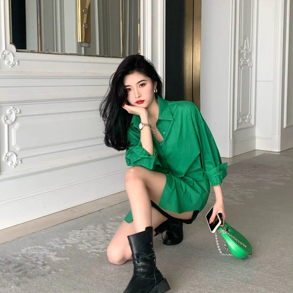 洋气高级感衬衣女设计感小众2023新款宽松别致复古绿男友风衬衫女