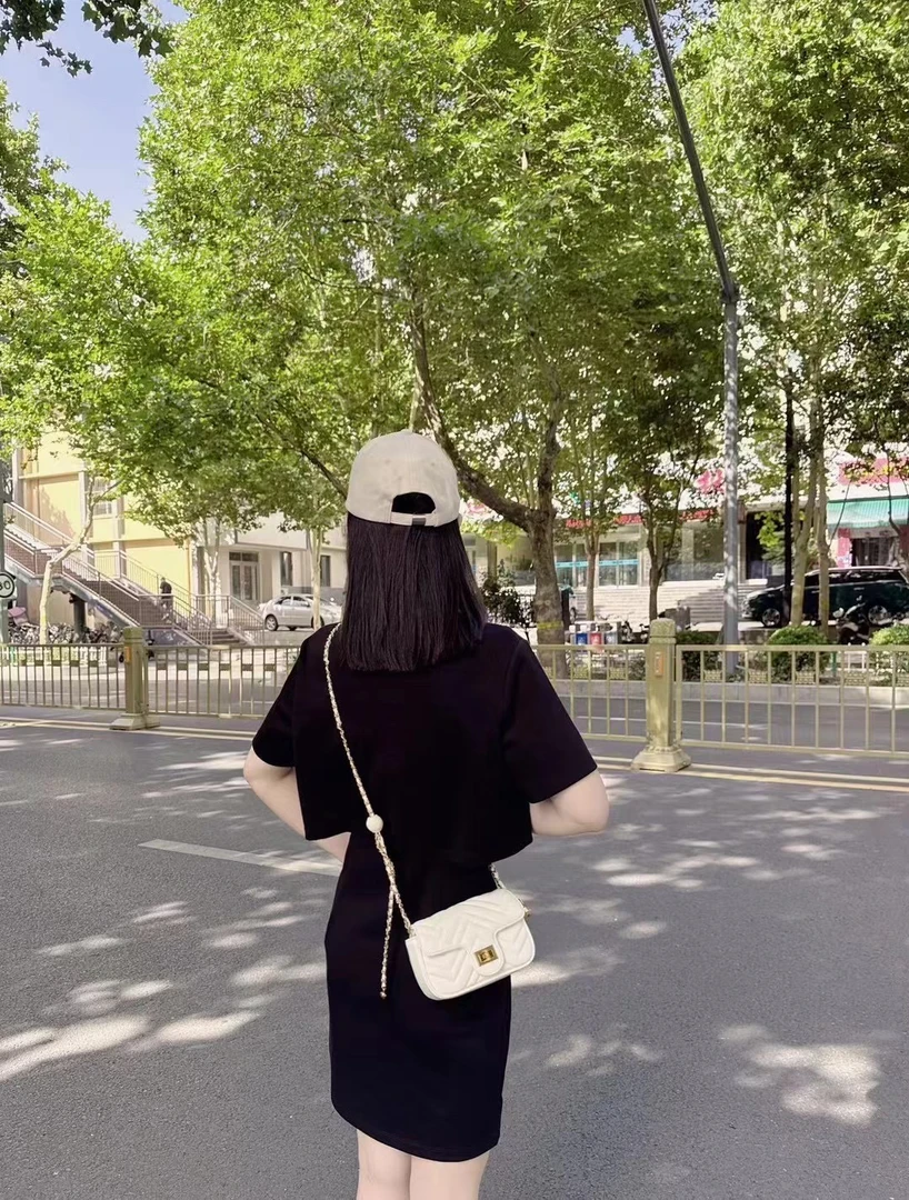 易缔媤学院风连衣裙