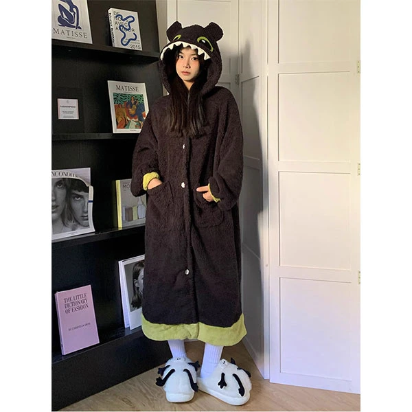卡通怪兽搞怪连帽珊瑚绒睡衣女冬季新款加绒加厚毛绒睡袍居家睡裙