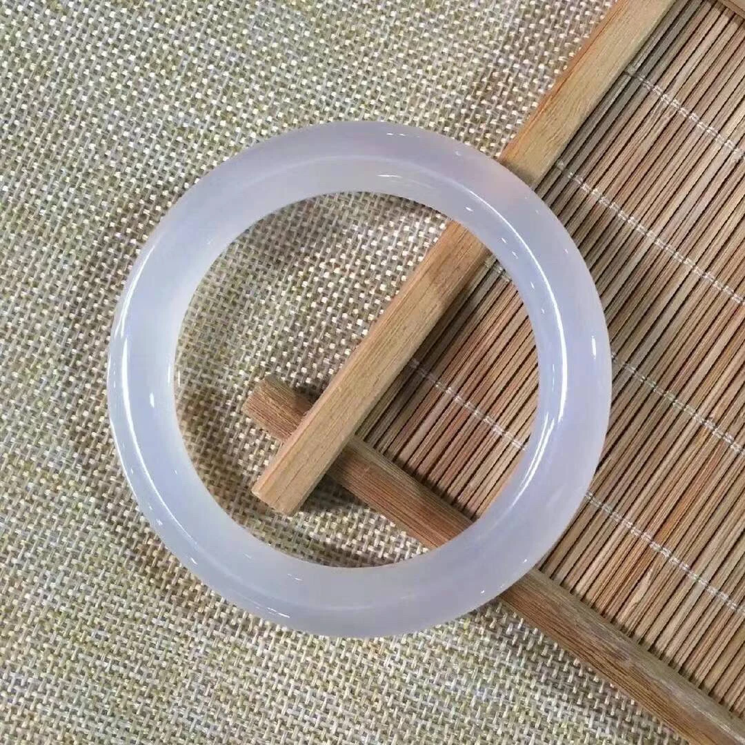 纯天然白月光玉髓手镯冰透水润