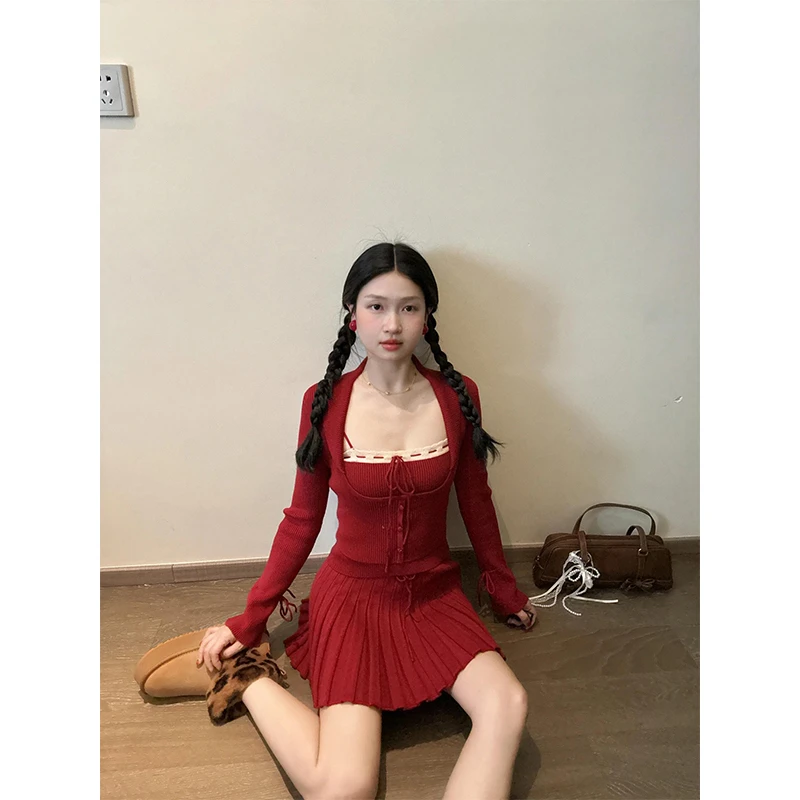 2024新款女秋冬法式系带长袖针织开衫内搭抹胸吊带高腰百褶半身裙