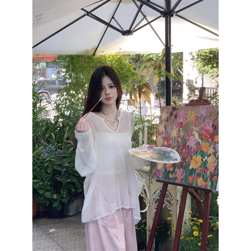 时尚穿搭女秋季V领长袖镂空宽松显瘦百搭小众薄款罩衫直筒休闲裤