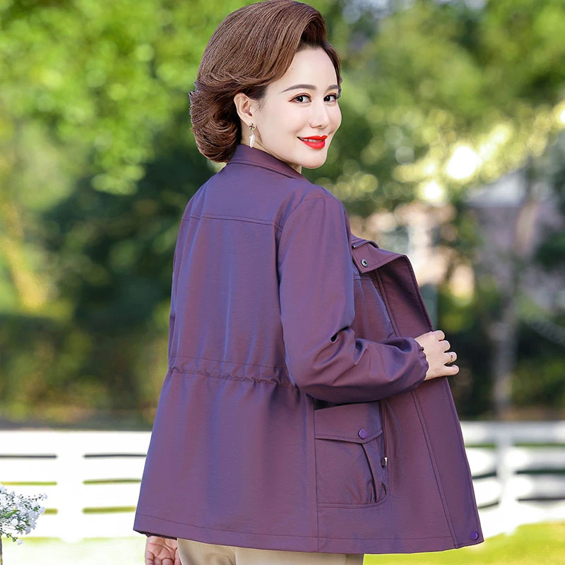 中年妈妈春秋款外套阔太太风衣中老年女春装新款洋气高贵薄款上衣