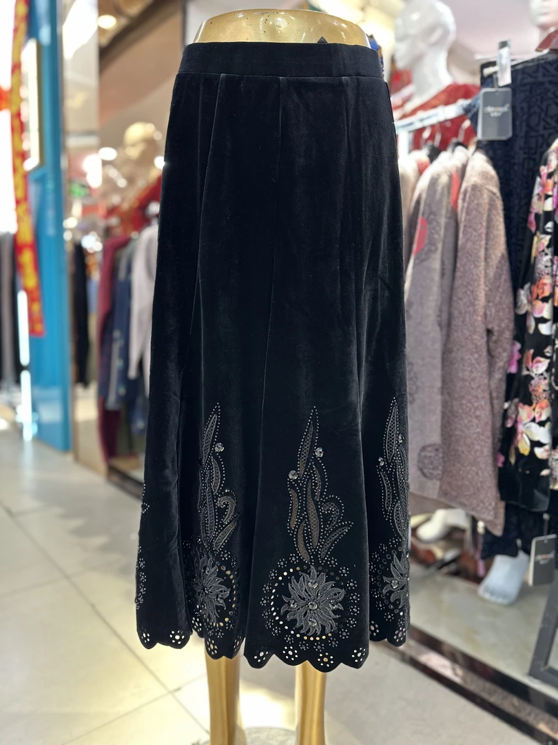 一品奴新款重工艺丝绒十瓣半身裙80公分