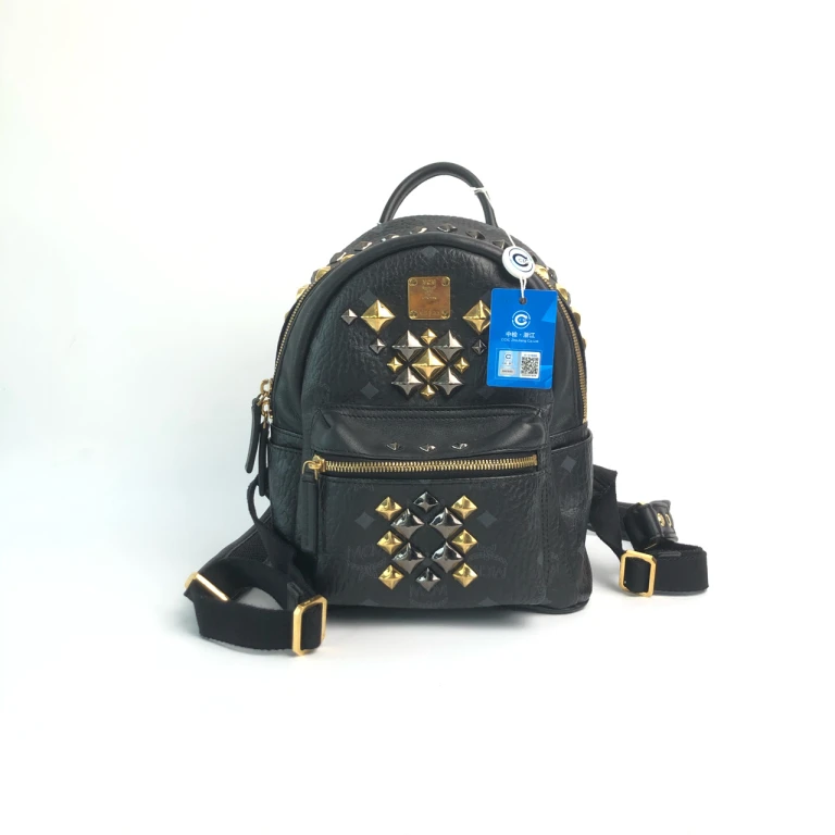 95新 MCM 安洁利严选MCM黑色铆钉双肩包WH19815H