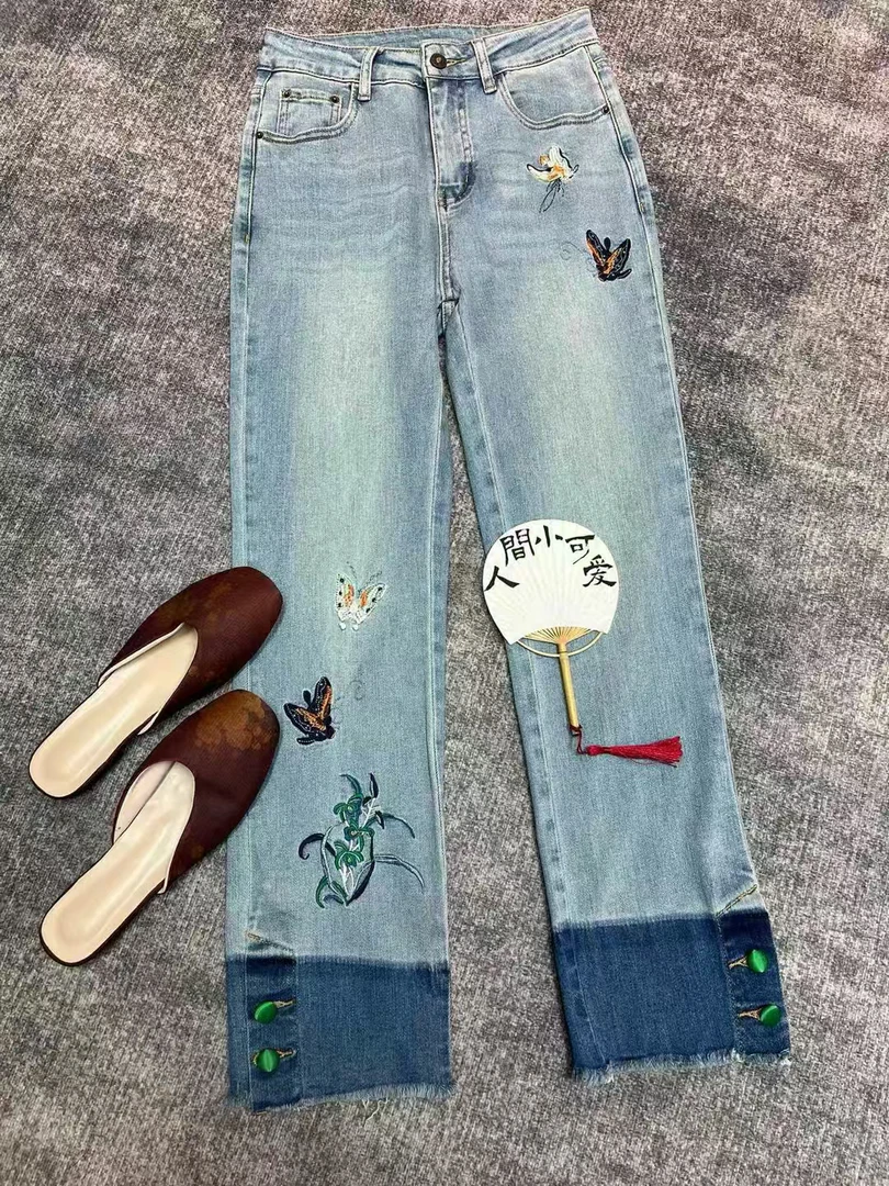 玛薇丝【兰花】刺绣拼色牛仔裤